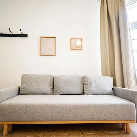 Lovely Apartment In Варшава Экстерьер фото