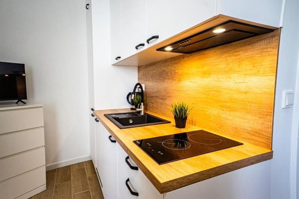 Lovely Apartment In Варшава Экстерьер фото